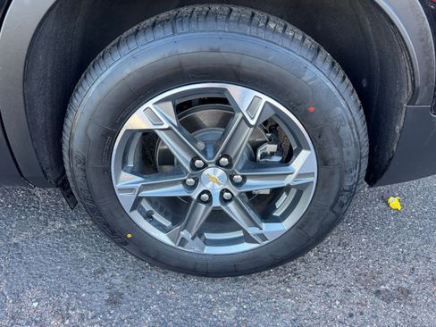 Used 2025 Chevrolet Blazer LT image 30