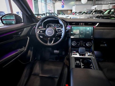 Used 2023 Jaguar F-PACE S image 30