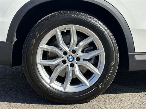 Used 2023 BMW X5 xDrive40i w/ Premium Package image 33
