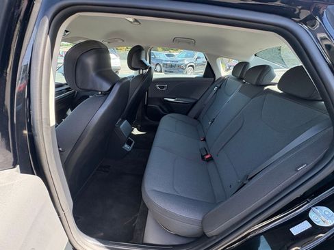 Used 2025 Kia K4 LXS image 25