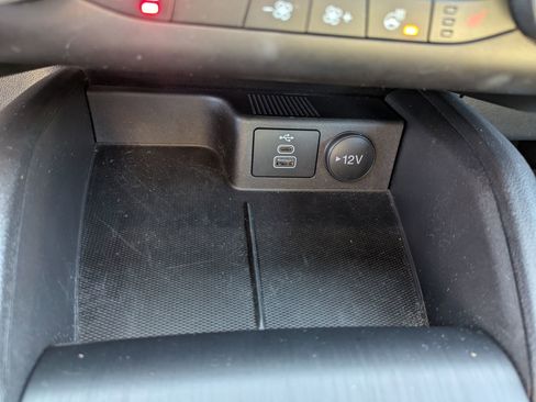 Certified 2025 Ford Escape ST-Line Elite image 20