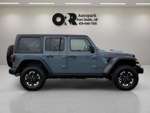 Used 2025 Jeep Wrangler Unlimited Rubicon image 6