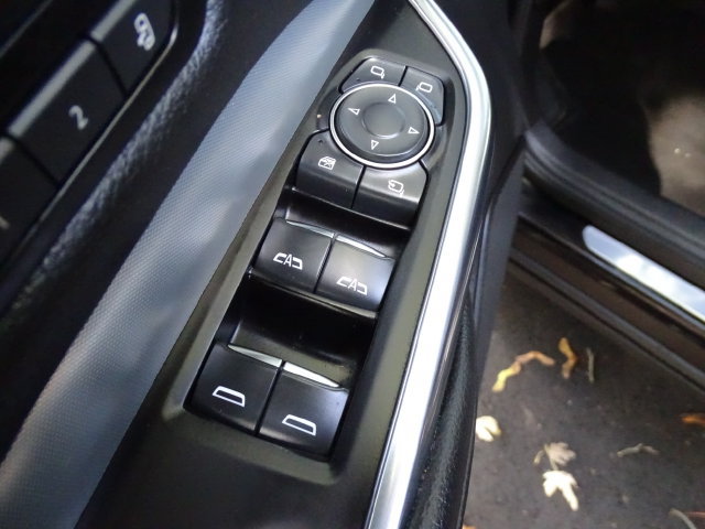 Certified 2023 Cadillac XT4 Premium Luxury AWD/4WD image 10