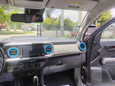 Used 2021 Toyota Tacoma SR5 RWD image 66