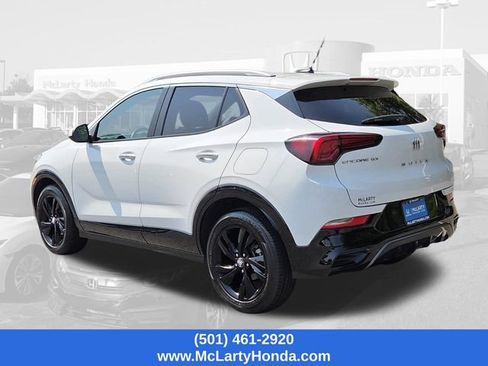 Used 2024 Buick Encore GX Sport Touring FWD image 3
