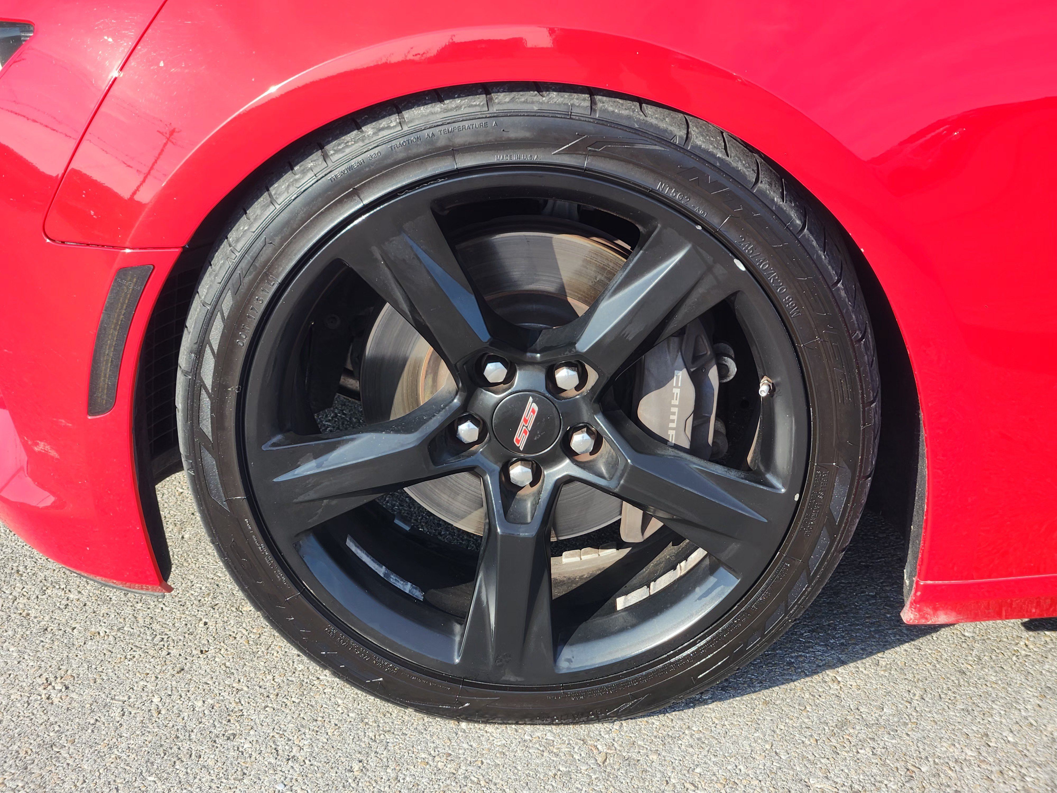 Used 2016 Chevrolet Camaro SS RWD image 10