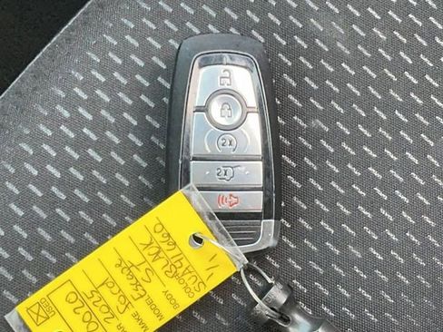 Used 2025 Ford Escape ST-Line Select AWD/4WD image 33