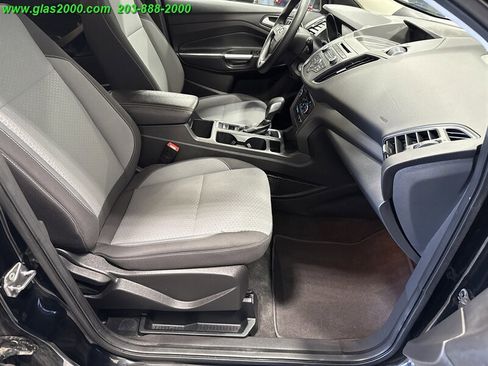 Used 2018 Ford Escape SE image 5