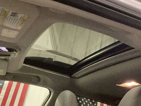 Used 2021 Subaru Outback Limited image 9