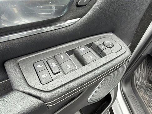 New 2025 RAM 1500 Laramie image 19