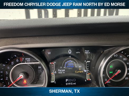 Used 2022 Jeep Gladiator Rubicon w/ Cold Weather Group image 11