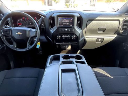 Used 2019 Chevrolet Silverado 1500 Custom w/ Custom Convenience Package image 10