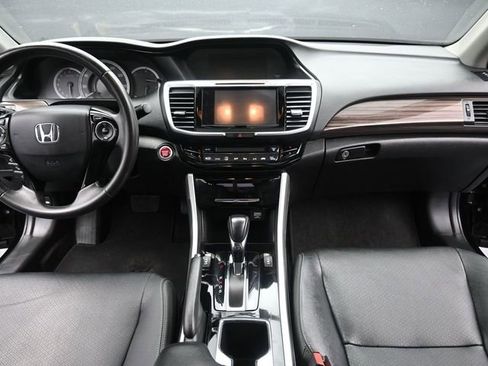 Used 2017 Honda Accord EX-L image 12