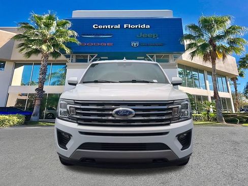 Used 2021 Ford Expedition XLT w/ FX4 Off-Road Package AWD/4WD image 3