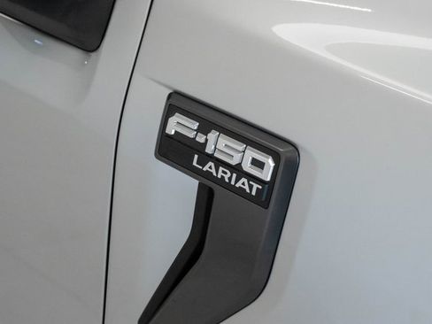 Used 2022 Ford F150 Lariat w/ Equipment Group 502A High image 9