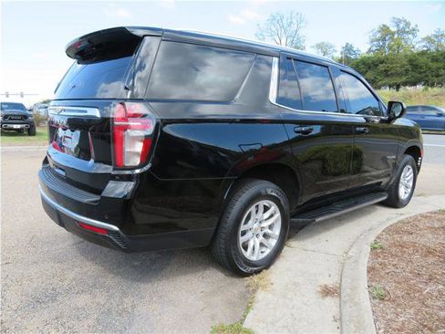 Used 2021 Chevrolet Tahoe LS image 2