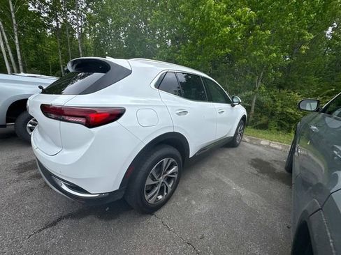 Used 2021 Buick Envision Essence FWD image 12