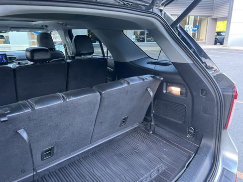 Certified 2022 Ford Explorer XLT w/ Equipment Group 202A image 13