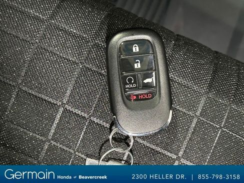 Certified 2025 Honda HR-V Sport image 32