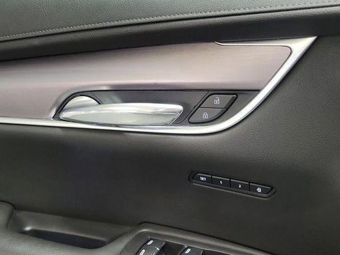 Certified 2023 Cadillac XT6 Luxury FWD image 16