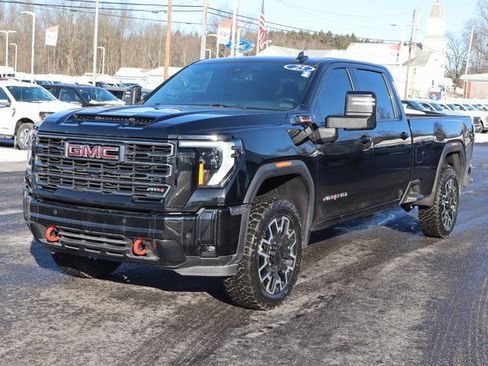 Used 2025 GMC Sierra 2500 AT4 image 18
