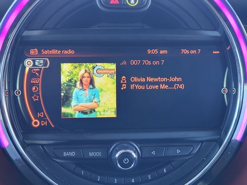 Used 2016 MINI Cooper 4-Door Hardtop image 38