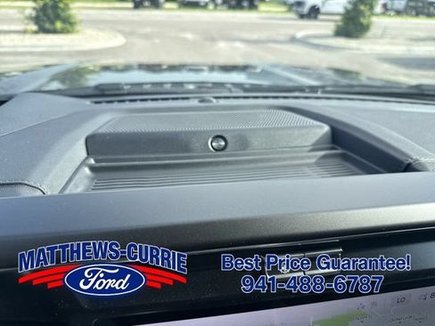 New 2026 Ford F250 Platinum w/ FX4 Off-Road Package AWD/4WD image 20