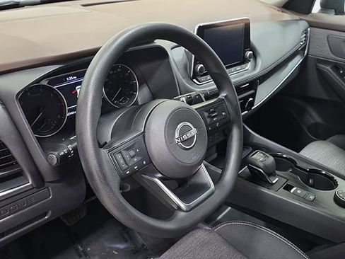 Used 2022 Nissan Rogue S AWD/4WD image 14