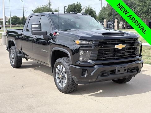 Used 2026 Chevrolet Silverado 2500 Custom w/ Custom Value Package AWD/4WD image 1