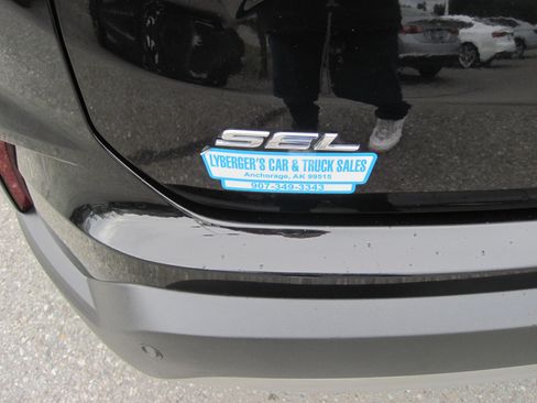 Used 2024 Ford Edge SEL AWD/4WD image 8