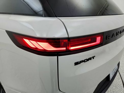 New 2026 Land Rover Range Rover Sport SE image 27
