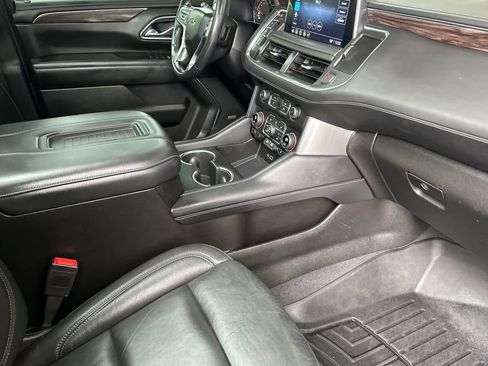 Used 2021 Chevrolet Tahoe Z71 w/ Z71 Signature Package image 18