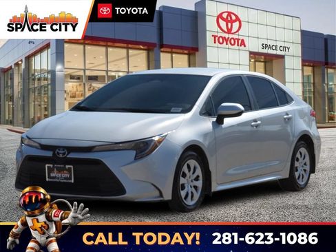 Certified 2024 Toyota Corolla LE FWD image 1