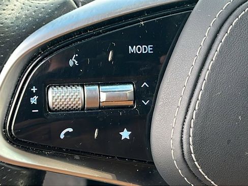 Used 2022 Genesis GV70 2.5T w/ Sport Prestige Package image 28