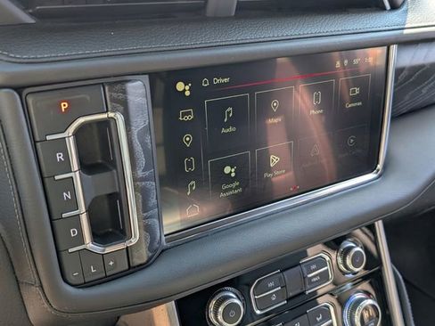 Used 2023 GMC Yukon Denali image 25