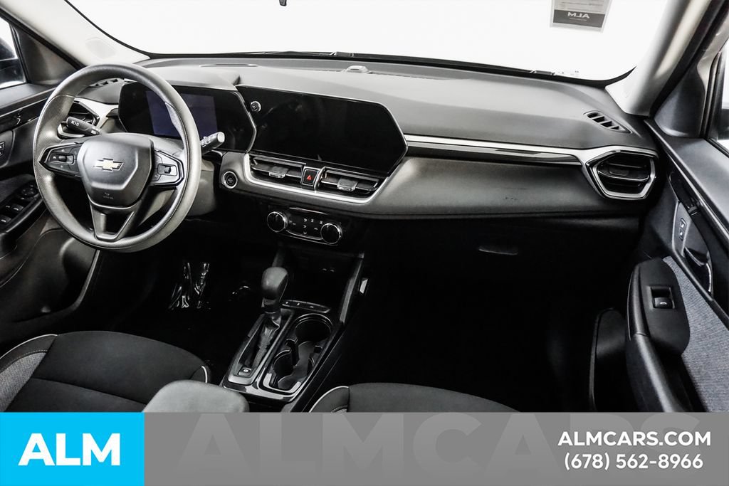 Used 2025 Chevrolet TrailBlazer LT FWD image 21