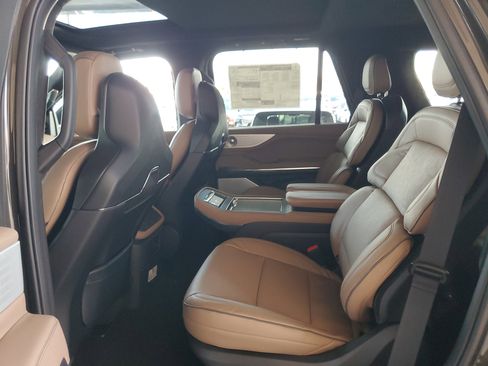 New 2026 Lincoln Navigator Black Label AWD/4WD image 27
