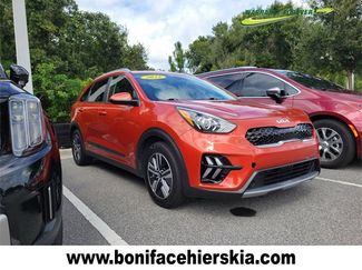 Certified 2022 Kia Niro LXS image 1