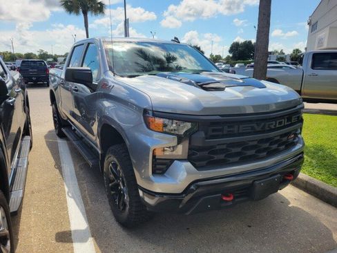 Used 2025 Chevrolet Silverado 1500 Custom Trail Boss AWD/4WD image 3