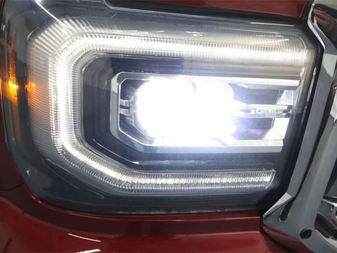 Used 2018 GMC Sierra 1500 Denali w/ Denali Ultimate Package image 40