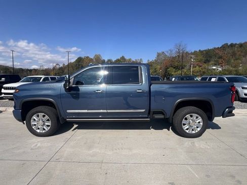 Used 2025 Chevrolet Silverado 2500 High Country w/ High Country Premium Package image 7
