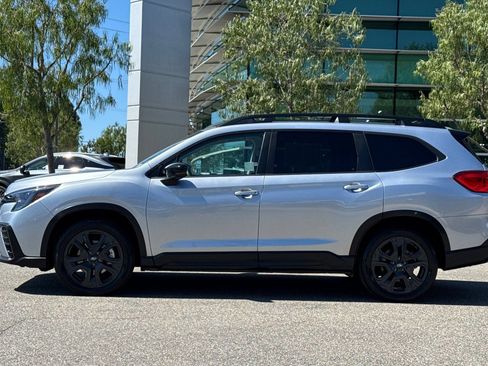 Used 2024 Subaru Ascent Onyx Edition AWD/4WD image 7
