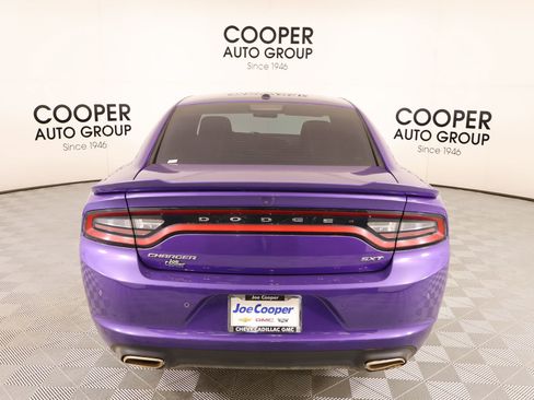 Used 2018 Dodge Charger SXT image 20