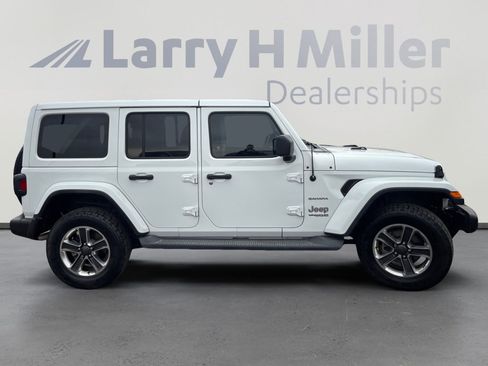 Used 2018 Jeep Wrangler Unlimited Sahara image 6