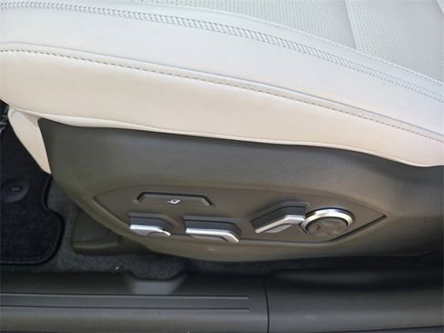 New 2025 Hyundai Santa Fe Calligraphy image 15