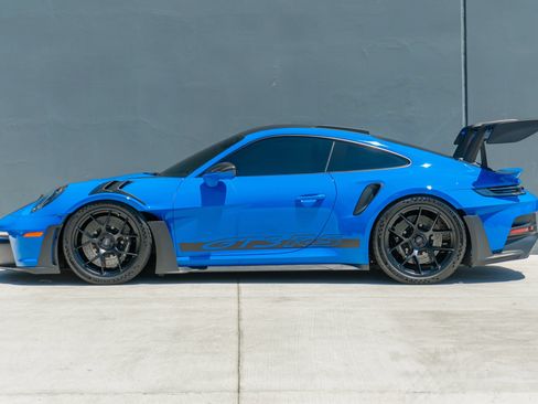 Used 2024 Porsche 911 GT3 RS RWD image 2