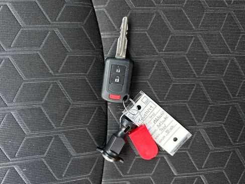 Used 2021 Mitsubishi Outlander Sport ES image 29