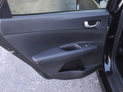 Used 2018 Kia Optima LX image 15