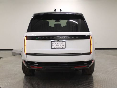Certified 2025 Land Rover Range Rover SE AWD/4WD image 6