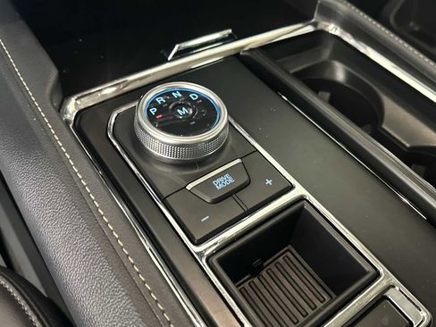 Used 2023 Ford Expedition XLT image 33